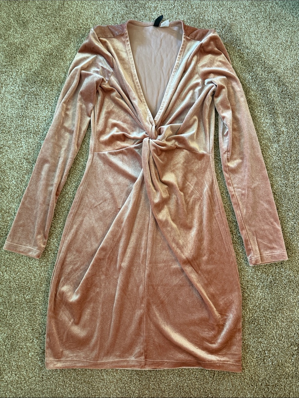 Divided Rose Pink Velvet Twist-Front Long Sleeve Dress